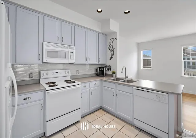 7454-e-28th-avenue-3-denver-co-80238/hzid_846dd3e2