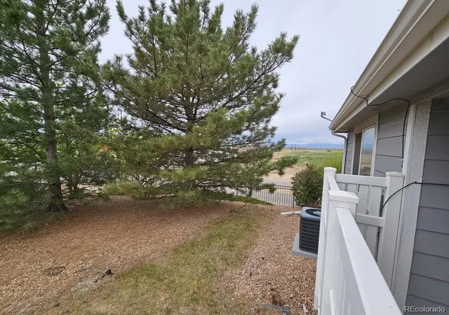 18736-e-57th-place-f-denver-co-80249/hzid_fd949339