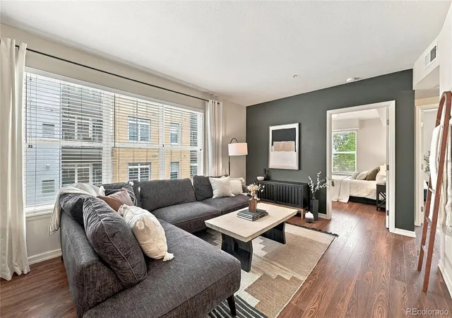 1623-saint-paul-st-301-denver-co-80206/hzid_b0c81dc7