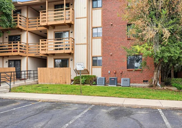 1358-s-irving-st-denver-co-80219/hzid_3af300b3