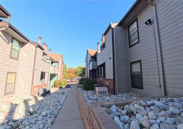 12051-e-harvard-ave-205-aurora-co-80014/hzid_511eb7c1