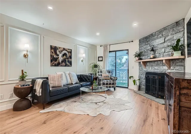 8335-fairmount-dr-11-203-denver-co-80247/hzid_f7fc312b