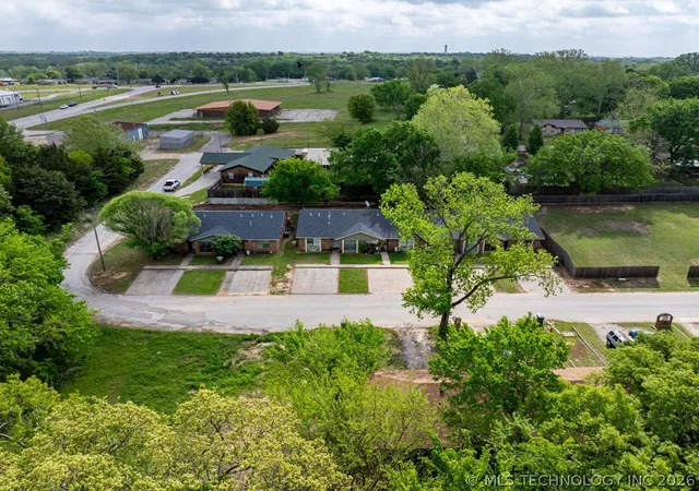 708-oakdale-ln-d-madill-ok-73446/hzid_16dee30b