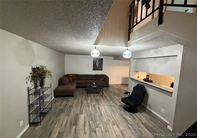 2224-e-66th-pl-1208-tulsa-ok-74136/hzid_eb1827a2