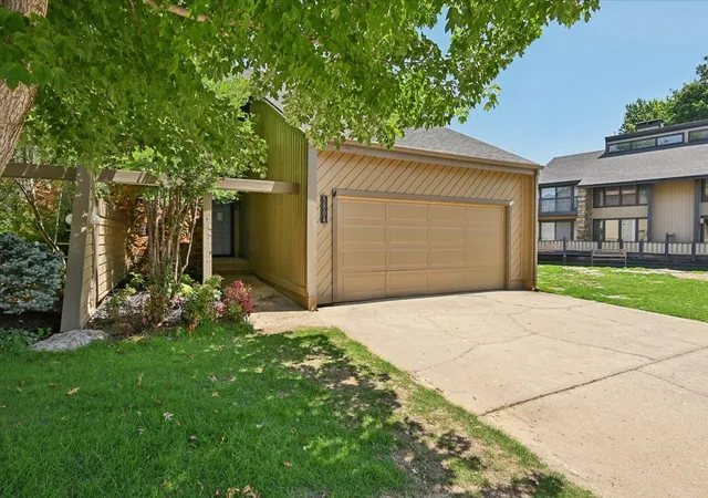 5804-s-atlanta-ave-2-tulsa-ok-74105/hzid_6f2b3bc6