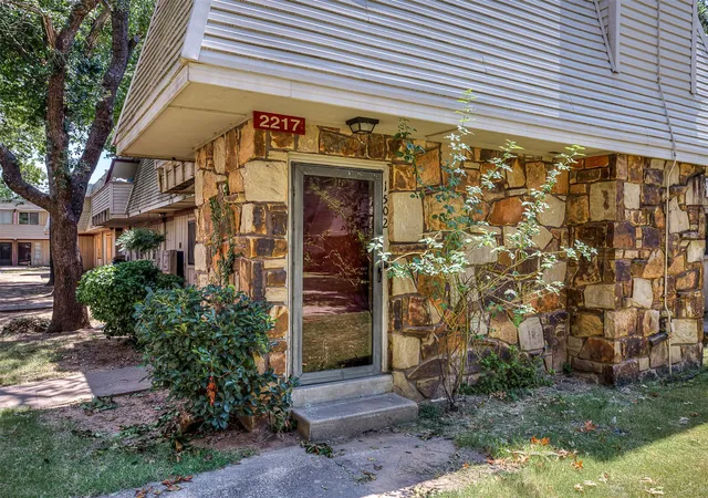2217-e-67th-street-s-1502-tulsa-ok-74136/hzid_82fe636e