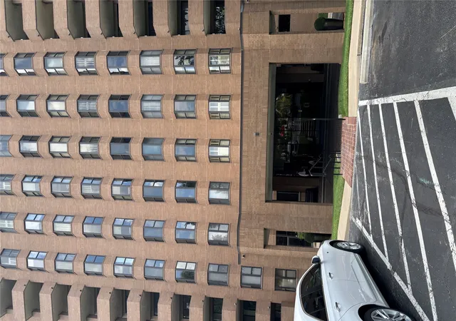 2121-s-yorktown-ave-502-tulsa-ok-74114/hzid_f5c297b9