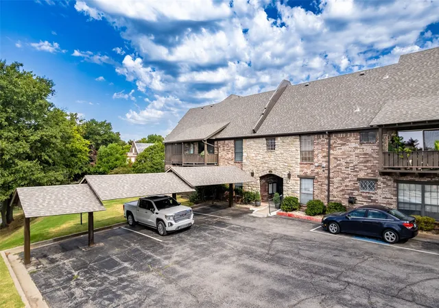 3-woodard-blvd-204-tulsa-ok-74114/hzid_7ae0af7e