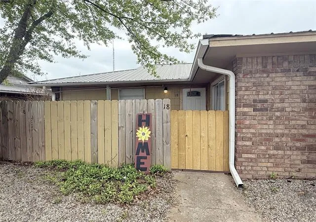 101-doris-dr-4-units-sallisaw-ok-74955/hzid_66355768