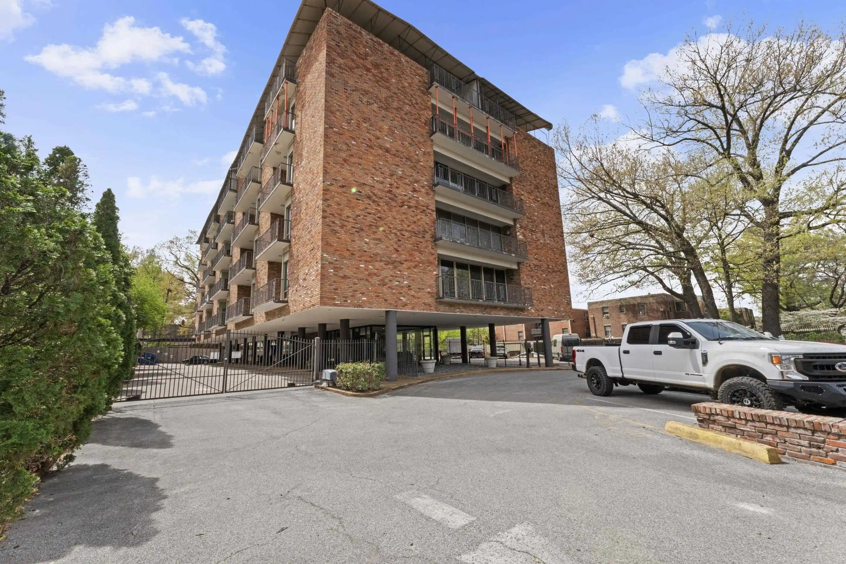 2195-poplar-ave-207-memphis-tn-38104/hzid_b09694e7