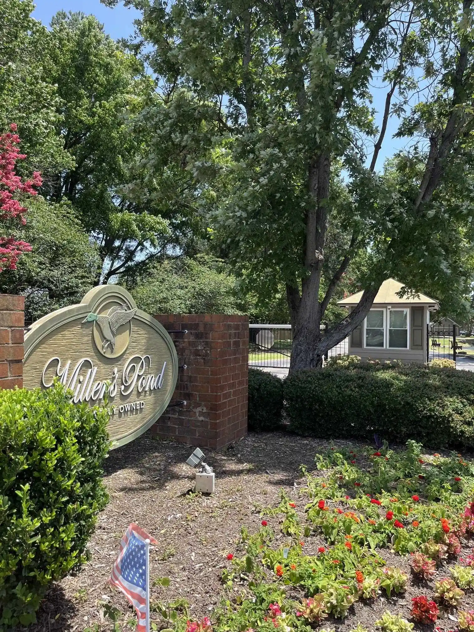 6654-pondside-cir-1-memphis-tn-38119/hzid_abe2fa5b