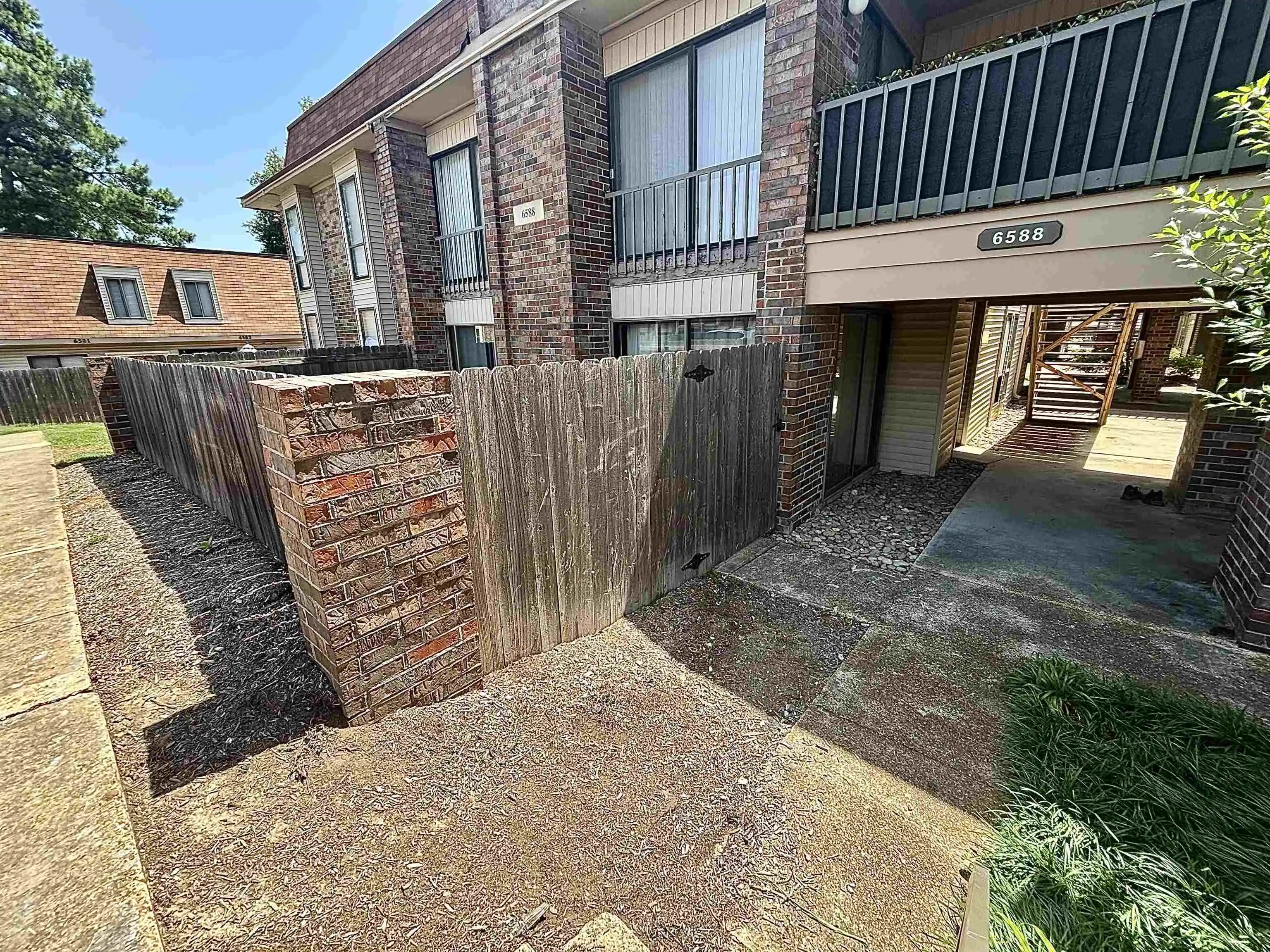 6588-s-poplar-woods-cir-1-germantown-tn-38138/hzid_10c1062e
