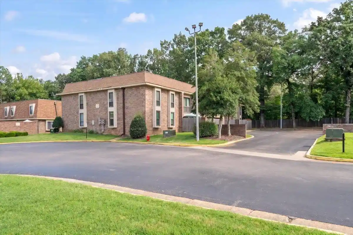 6633-s-poplar-woods-cir-4-germantown-tn-38138/hzid_dfdf5319