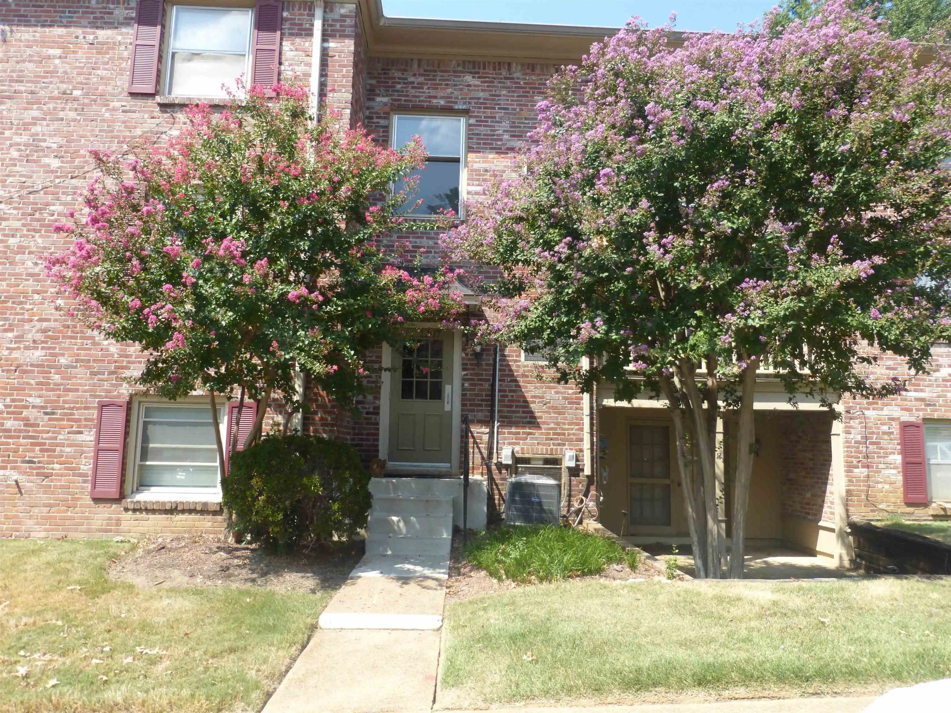 1207-chamberlain-dr-102-memphis-tn-38119/hzid_fb6bed0d