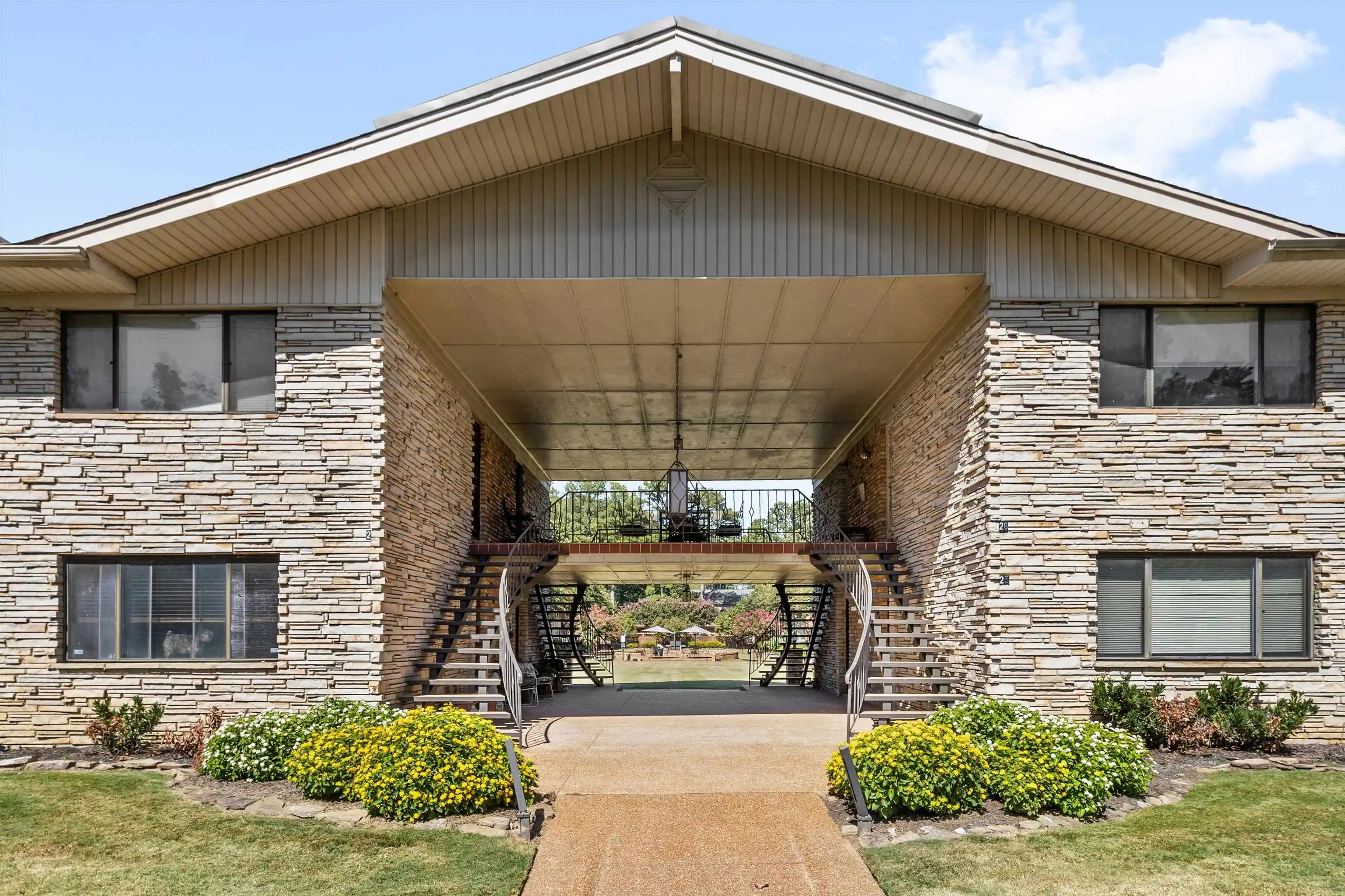 4400-poplar-ave-17-memphis-tn-38117/hzid_229fec70
