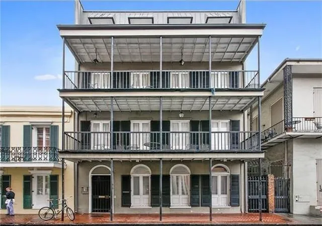 412-dauphine-street-1b-new-orleans-la-70112/hzid_1b4a1ae0