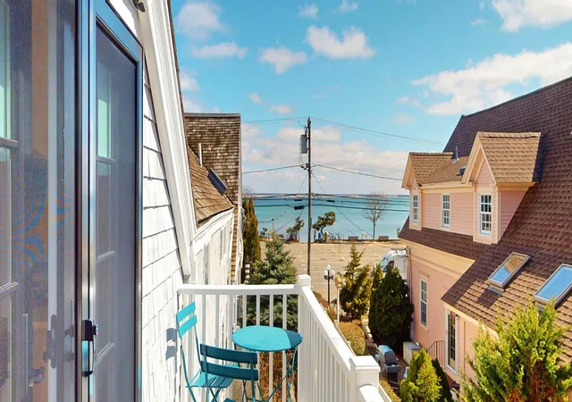 54-commercial-st-unit-5-provincetown-ma-02657/hzid_bcf374f9