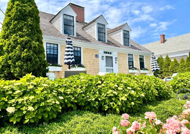 54-commercial-st-unit-3-provincetown-ma-02657/hzid_110e75e0