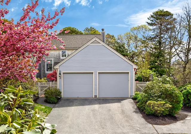 18-boxwood-circle-circle-unit-18-yarmouth-port-ma-02675/hzid_c8ab4c2f