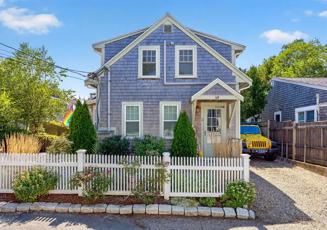 48-pleasant-st-apt-2-provincetown-ma-02657/hzid_da535f65