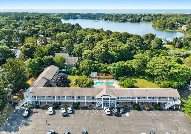 141-main-st-11-west-dennis-ma-02670/hzid_3236530a