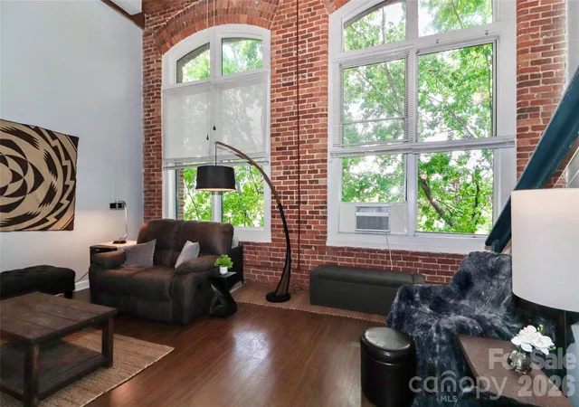 201-s-hoskins-rd-315-charlotte-nc-28208/hzid_059b525e