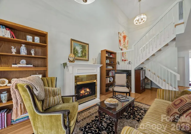 102-crowfields-dr-asheville-nc-28803/hzid_ebbb706b