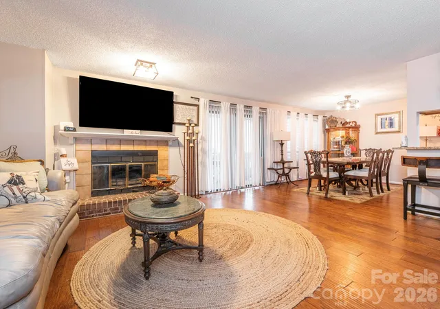7200-winery-ln-charlotte-nc-28227/hzid_8d2d8e5a