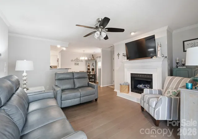 21153-cold-spring-ln-cornelius-nc-28031/hzid_2ea0a18a
