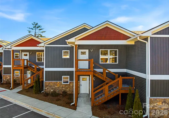 143-carver-st-10-brevard-nc-28712/hzid_200569ff