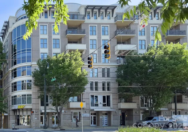 718-w-trade-st-604-charlotte-nc-28202/hzid_b77b7255