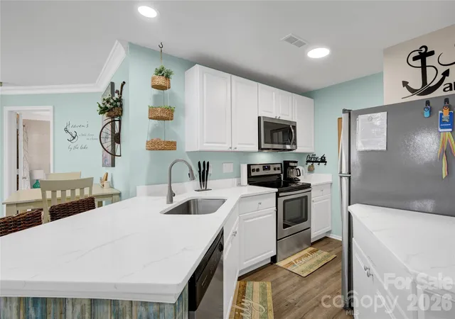 18857-vineyard-point-ln-cornelius-nc-28031/hzid_17fe1b9b