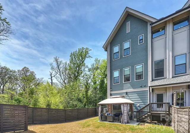 1500-hawthorne-ln-a-charlotte-nc-28205/hzid_7369155f