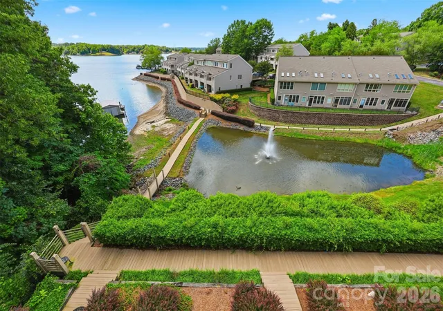 14614-waterside-dr-charlotte-nc-28278/hzid_91c86be4