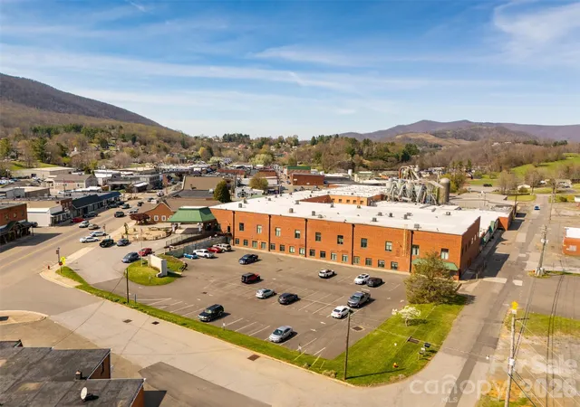 108-jefferson-sta-pl-west-jefferson-nc-28694/hzid_634402f8