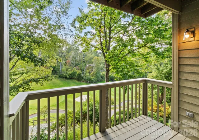 220-stoney-falls-loop-1-b2-burnsville-nc-28714/hzid_5117dbef