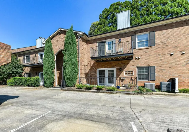 1014-queens-rd-d-charlotte-nc-28207/hzid_5cc82295