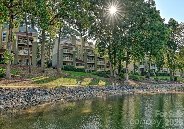 19901-henderson-rd-c-cornelius-nc-28031/hzid_b81acb24