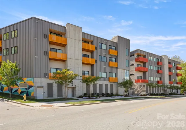68-craven-st-213-asheville-nc-28806/hzid_2b73f138