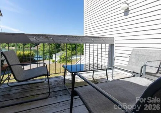 1050-21st-avenue-avenue-nw-90-hickory-nc-28604/hzid_a75b38df