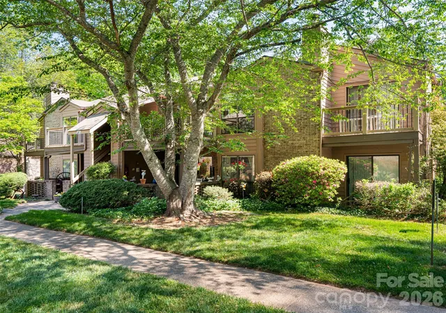 38-ravencroft-ln-e-asheville-nc-28803/hzid_46d9854c
