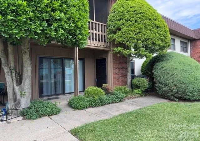 427-6th-ave-w-a-12-hendersonville-nc-28739/hzid_11090f22