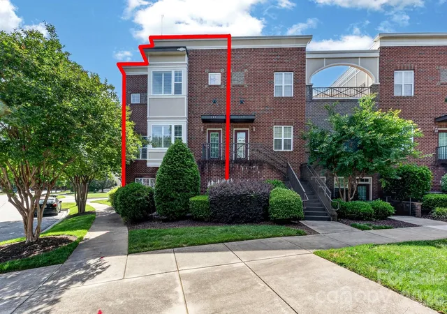 262-harbour-pl-dr-15-davidson-nc-28036/hzid_d527fbda