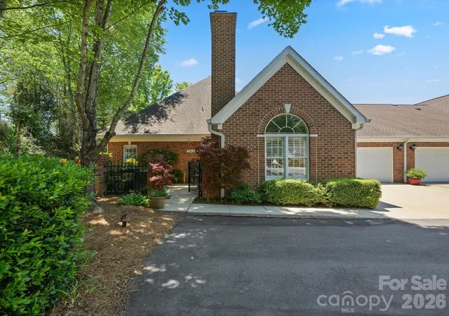 7444-hurstbourne-green-dr-charlotte-nc-28277/hzid_c57de714