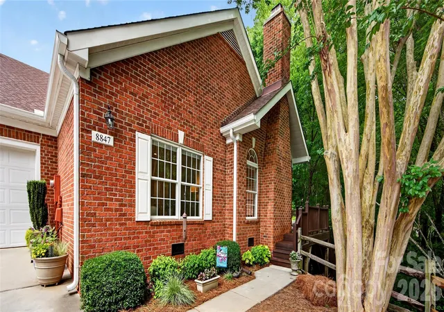 8847-grand-oak-dr-charlotte-nc-28277/hzid_552460c2