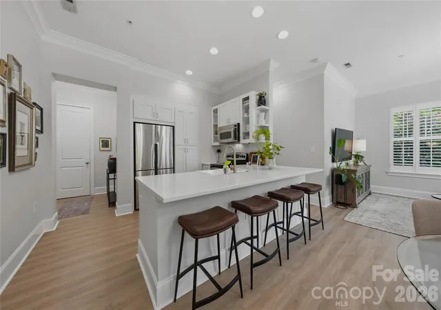 2946-selwyn-ave-112-charlotte-nc-28209/hzid_2eb12a4e