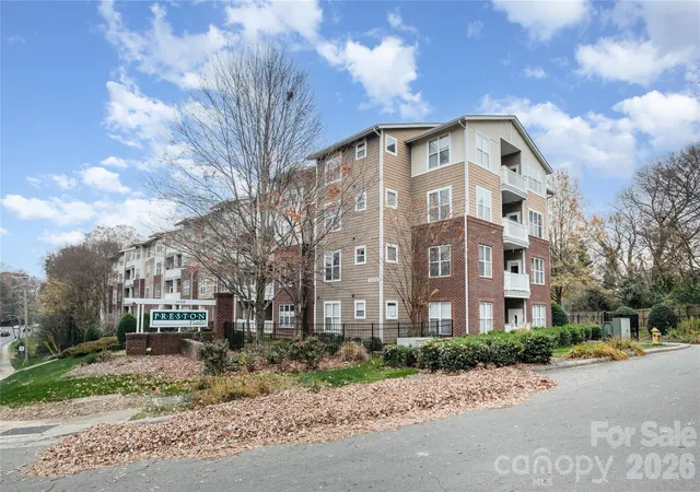 1000-e-woodlawn-rd-217-charlotte-nc-28209/hzid_8076adda