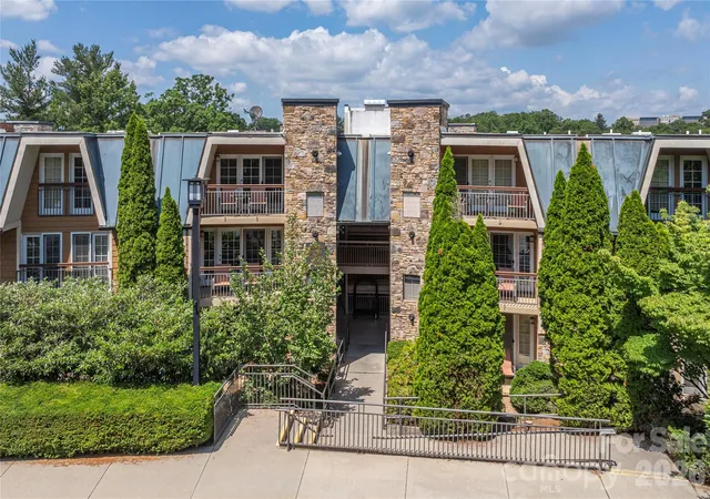 222-bowling-park-rd-asheville-nc-28803/hzid_ae5caa48