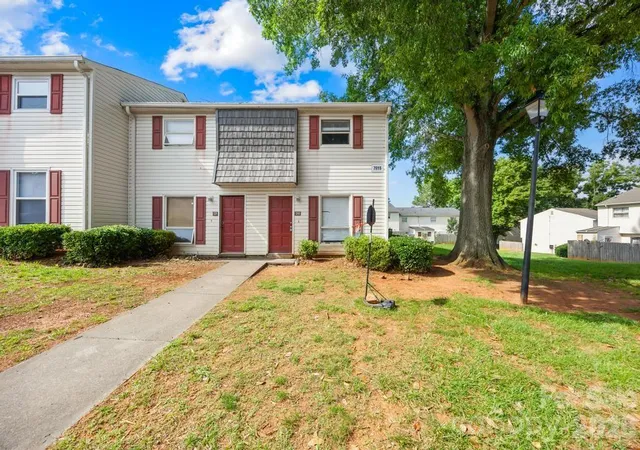 7915-oak-meadow-ct-charlotte-nc-28210/hzid_c7460f99