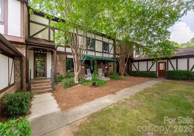 7226-quail-meadow-ln-charlotte-nc-28210/hzid_72edf28a